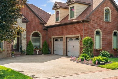 Luxury, timeless craftsmanship, and breathtaking golf course - photo 9