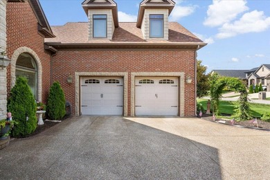 Luxury, timeless craftsmanship, and breathtaking golf course - photo 10