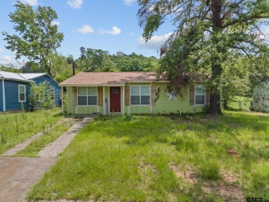 Lake Home For Sale in Lone Star, Texas