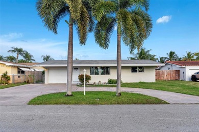(private lake, pond, creek) Home Sale Pending in Pembroke Pines Florida