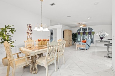 WOW! HUGE PRICE DROP!!! This charming split floor plan 2 car - photo 14
