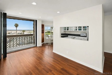 Experience an extraordinary waterfront lifestyle in this - photo 4