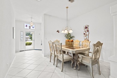 WOW! HUGE PRICE DROP!!! This charming split floor plan 2 car - photo 15