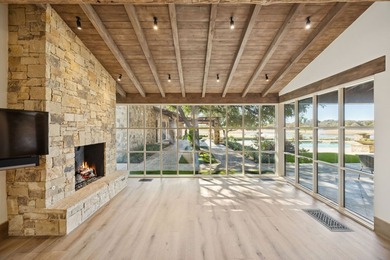 Discover an extraordinary jewel just minutes from Fort Worth - photo 16