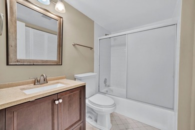 55+ Building. Fully renovated 1st floor, 1BR/1.5BA with den unit - photo 18