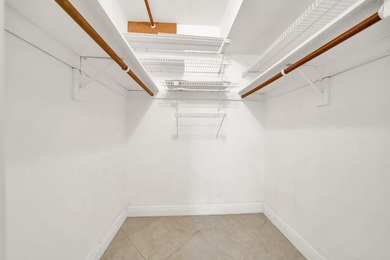 55+ Building. Fully renovated 1st floor, 1BR/1.5BA with den unit - photo 19