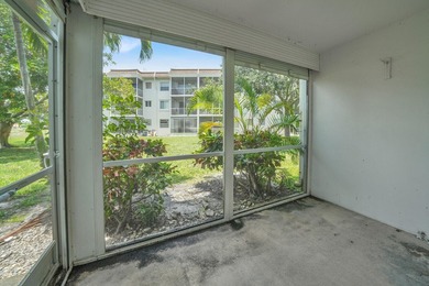 55+ Building. Fully renovated 1st floor, 1BR/1.5BA with den unit - photo 20