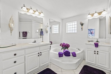 WOW! HUGE PRICE DROP!!! This charming split floor plan 2 car - photo 20