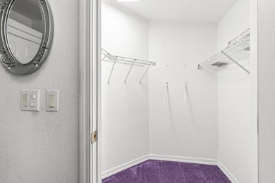 WOW! HUGE PRICE DROP!!! This charming split floor plan 2 car - photo 22
