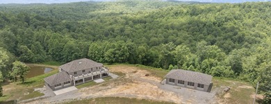 (private lake, pond, creek) Home For Sale in Strunk Kentucky