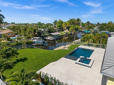 Brand-new waterfront luxury in Cape Coral's iconic Yacht Club - photo 38