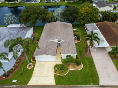 WOW! HUGE PRICE DROP!!! This charming split floor plan 2 car - photo 43