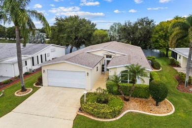 WOW! HUGE PRICE DROP!!! This charming split floor plan 2 car - photo 44