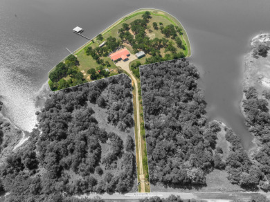 Private Waterfront Family Compound on Peninsula - 7+ Acres - photo 2