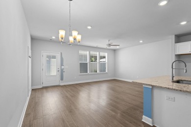 Welcome to Belle Harbor Townhomes! This beautifully maintained - photo 8