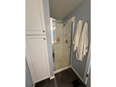 Welcome to this spacious and well-maintained 3-bedroom - photo 16