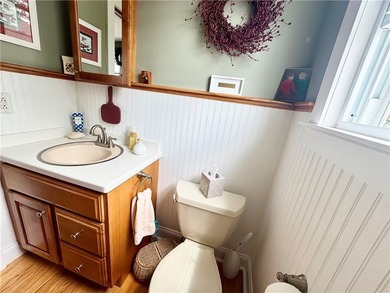 Welcome to this spacious and well-maintained home offering 1,814 - photo 19