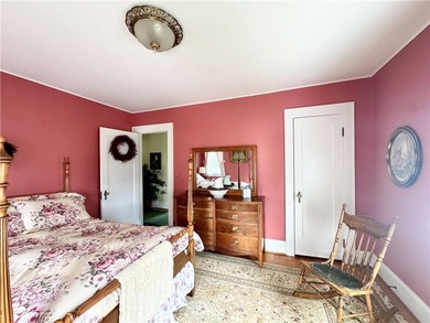 Welcome to this spacious and well-maintained home offering 1,814 - photo 22