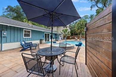 Turn-key, fully renovated beach home in the highly sought-after - photo 27