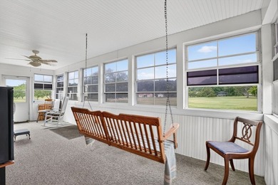 2/215 Well maintained Rancher overlooking the 8th Fairway - photo 28