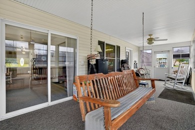 2/215 Well maintained Rancher overlooking the 8th Fairway - photo 31