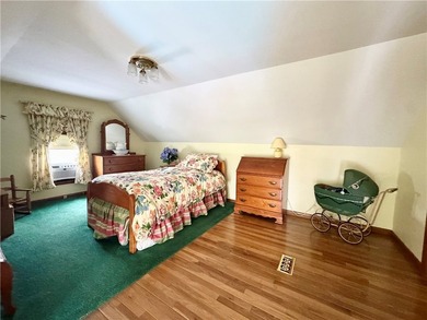 Welcome to this spacious and well-maintained home offering 1,814 - photo 32