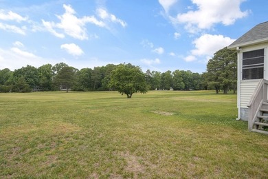 2/215 Well maintained Rancher overlooking the 8th Fairway - photo 39
