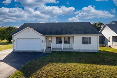 2/215 Well maintained Rancher overlooking the 8th Fairway - photo 42
