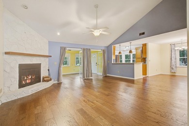 PRICED BELOW APPRAISAL!!! Beautiful, well-kept, 3br 2ba 1-story - photo 6