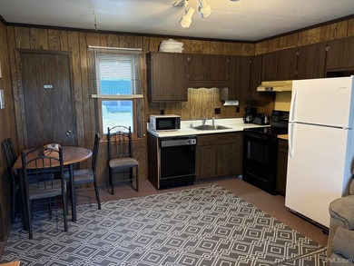 Fully furnished Haven North upper condo unit B-8. This move-in - photo 5