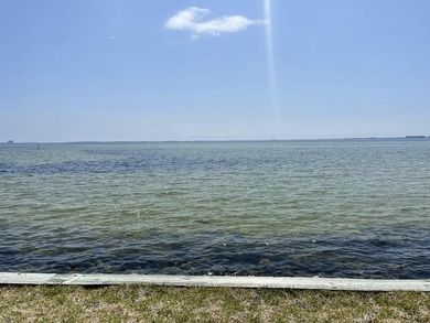 Welcome to Finisterra Condominiums, a gated waterfront community - photo 24