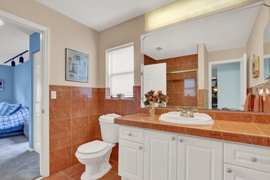 Excellent opportunity to own this 2 bed, 2 bath home close to - photo 28