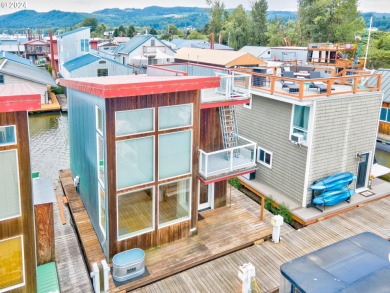 Willamette River - Multnomah County Home For Sale in Scappoose Oregon