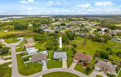 Newer construction without the wait! This 2022 build is move in - photo 36