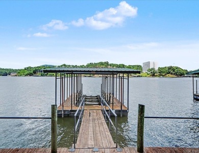 Experience luxury lake living at its finest in the prestigious - photo 45