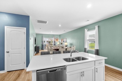 LIKE NEW CONSTRUCTION, 3 SPACIOUS BEDROOMS & A FLEX ROOM - photo 9