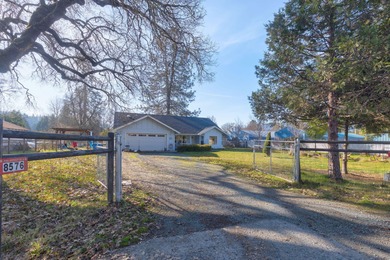 (private lake, pond, coastal) Home For Sale in Rogue River Oregon