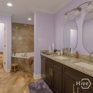 Almost 3000 Square feet in the heart of Savannah! This home is - photo 14