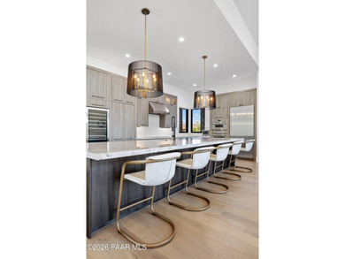 Experience this Beautiful Architecturally Refined Mountain - photo 16