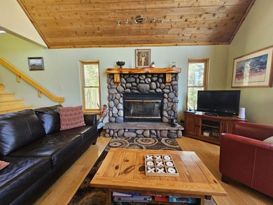This home has a lot to offer! The main house is a comfortable - photo 6