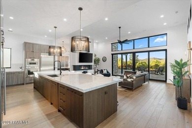 Experience this Beautiful Architecturally Refined Mountain - photo 19