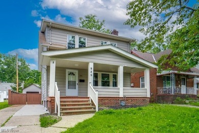 Move-in ready with extensive updates! New windows, flooring - photo 2