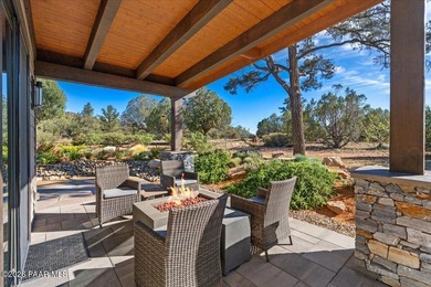 Experience this Beautiful Architecturally Refined Mountain - photo 38