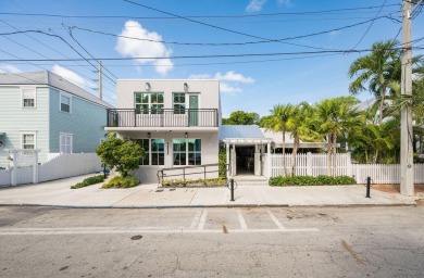 Completely remodeled from top to bottom, this turnkey restaurant - photo 1