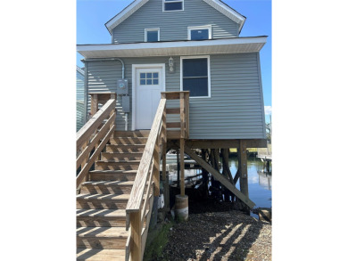 (private lake, pond, coastal) Home Sale Pending in Howard Beach New York