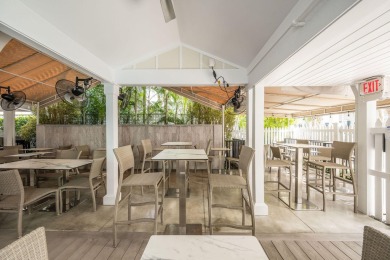 Completely remodeled from top to bottom, this turnkey restaurant - photo 5