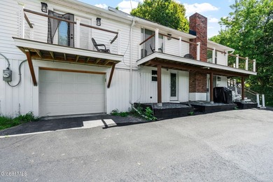 Perfectly positioned just across from the shores of Saratoga - photo 3