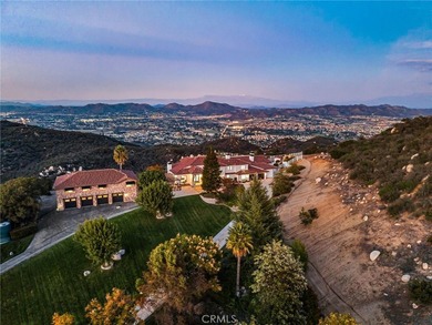 Set across an extraordinary 21 acres, you'll find the - photo 4