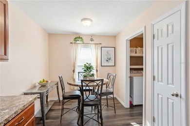 Virtually Staged. Welcome Home to Tavares!
Filled with warmth - photo 7