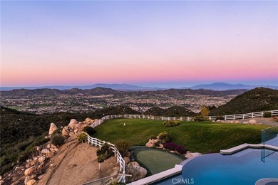 Set across an extraordinary 21 acres, you'll find the - photo 9